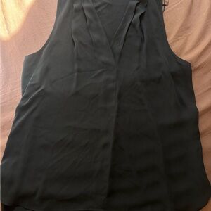 Vince Camuto Black V-Neck Sleeveless Camisole